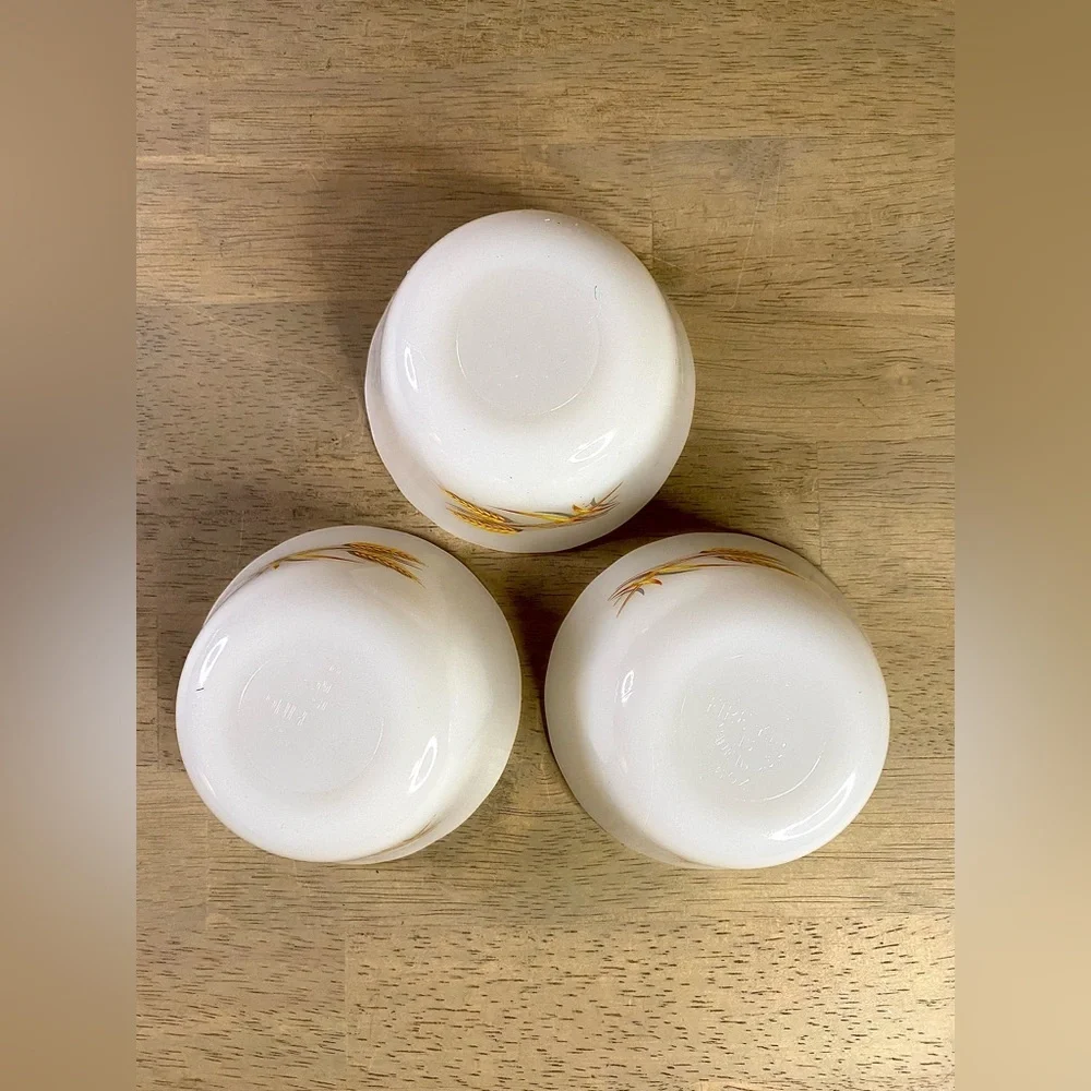 Lot of 3 Vintage Anchor Hocking Fire King Wheat Pattern Milk Glass Dessert Cups‎